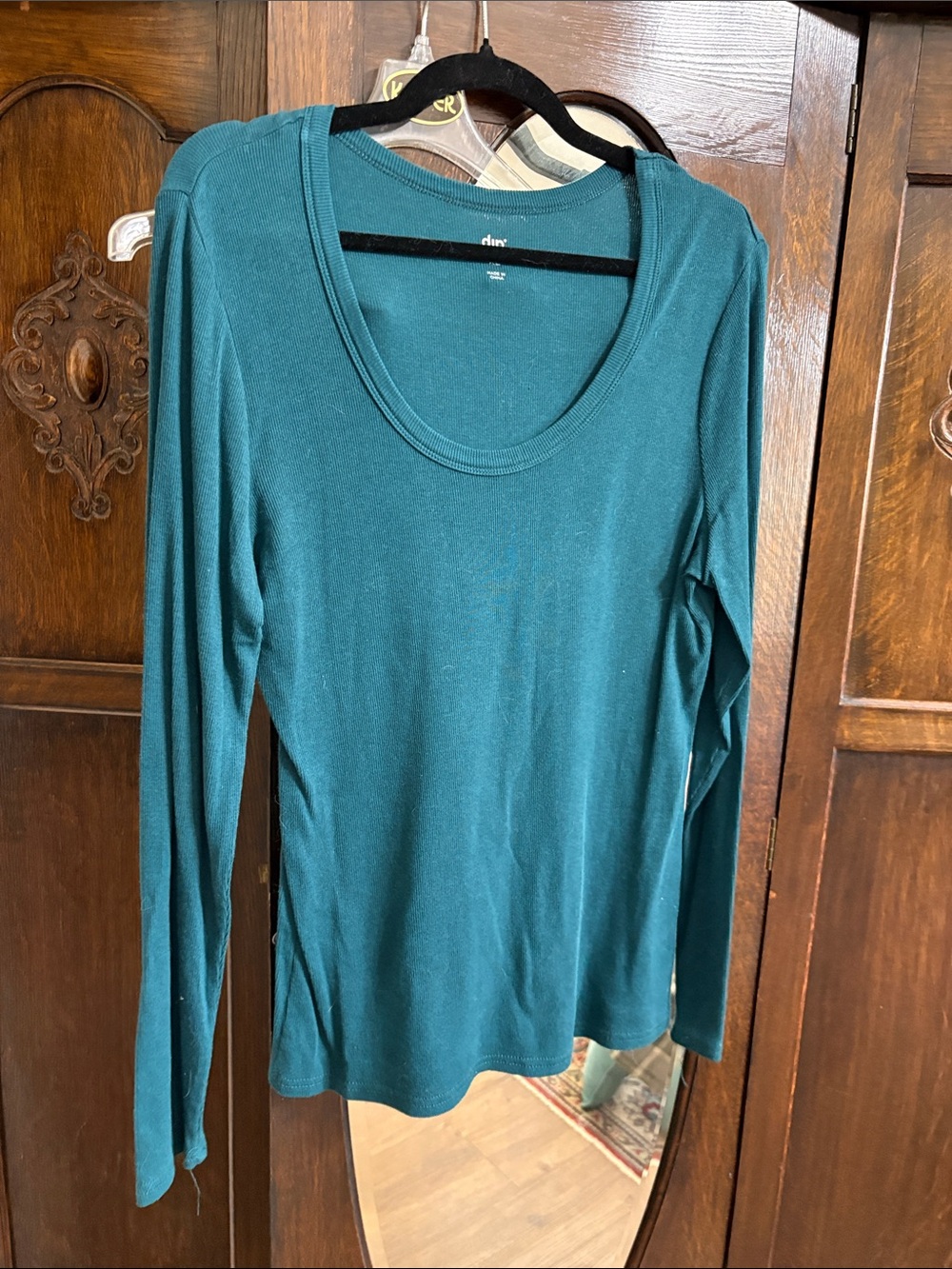 Classic Scoop Neck Long-Sleeve Top - Teal